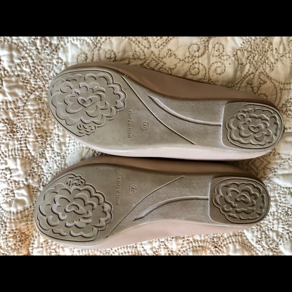 American Rag Tan Flats, Size 7 Wide - Picture 4 of 7